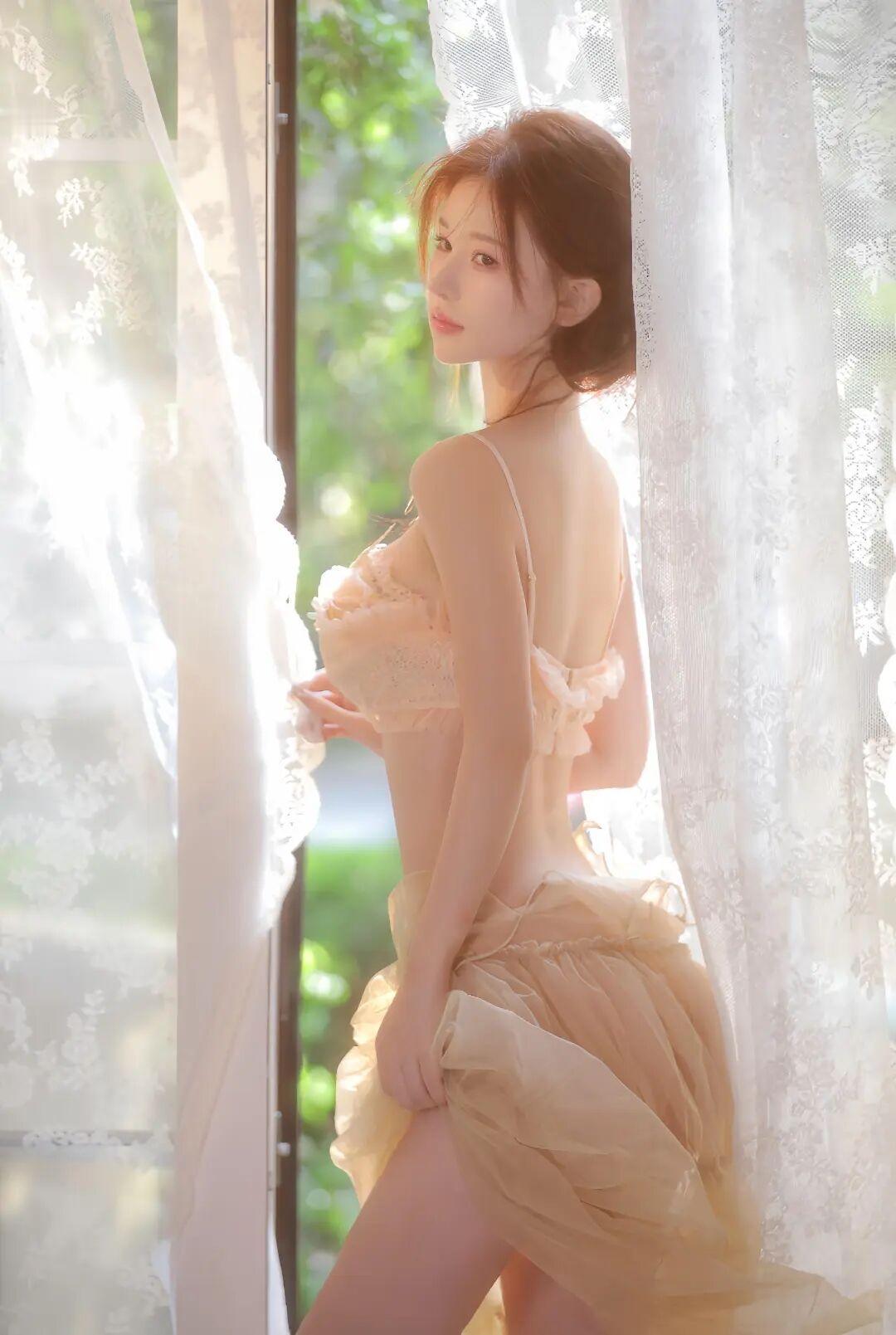 被阳光偏爱的少女生活阳光美女 气质女孩自拍