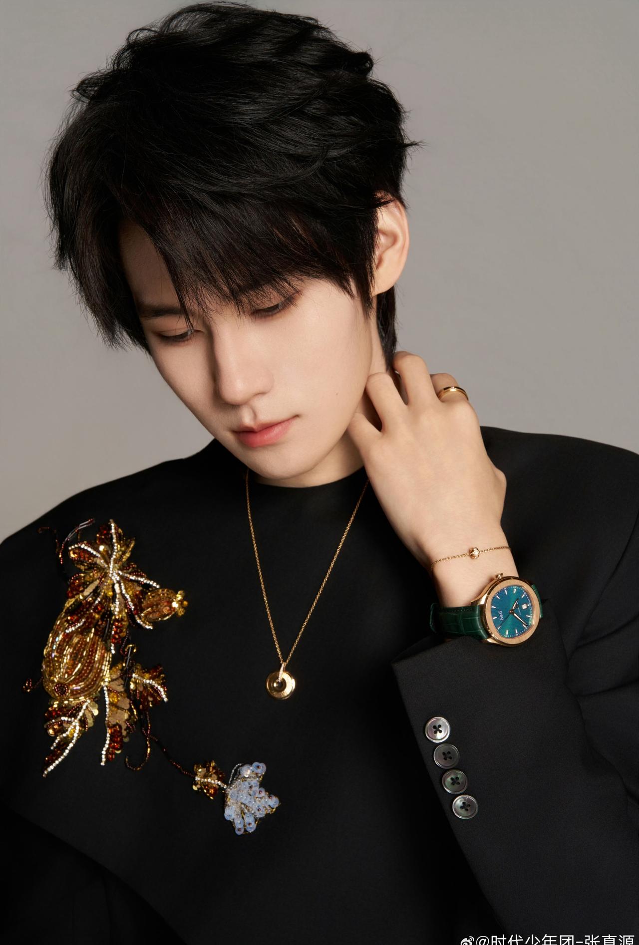 @时代少年团-张真源 × @PIAGET伯爵 Possession 系列，他不是