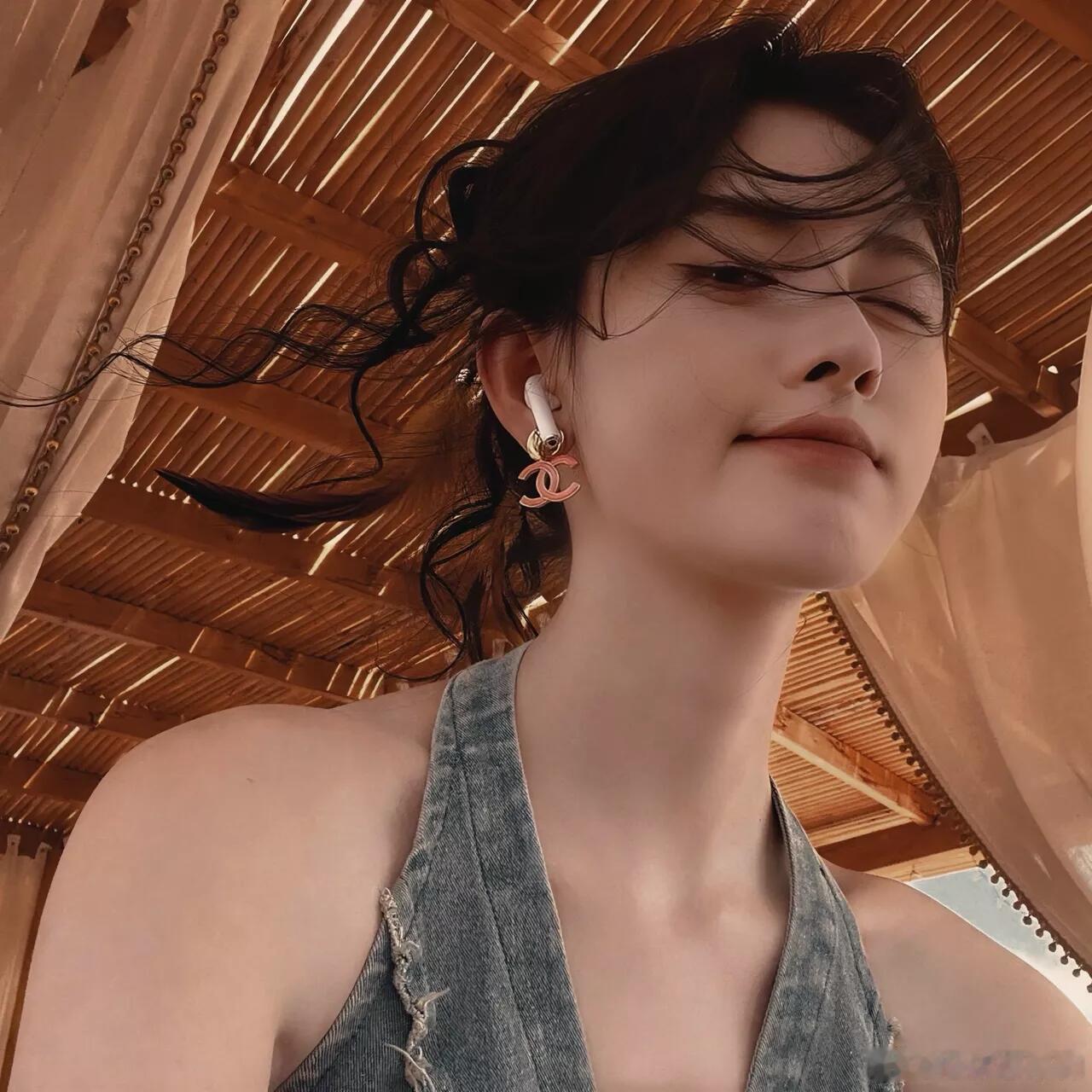 鞠婧祎[超话] jjy鞠婧祎嘉南传jjy鞠婧祎姜保宁“你如同明月般皎洁晚霞般温柔
