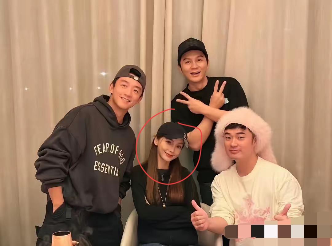 这位女神是谁？非常漂亮