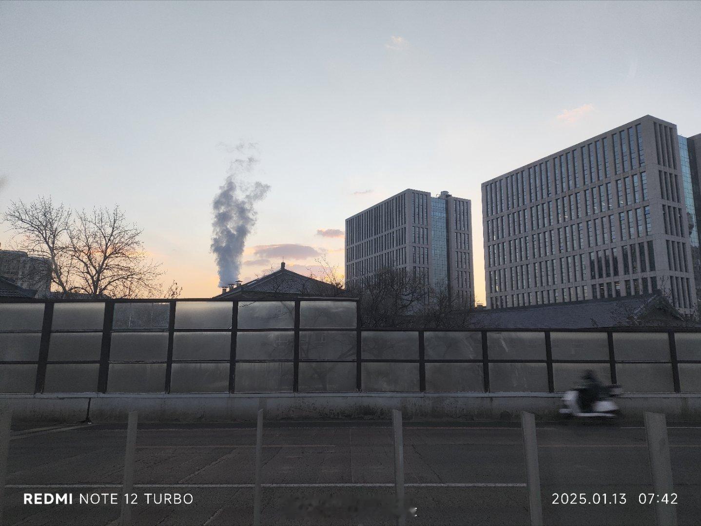 北京朝霞  今天朝霞不够红  