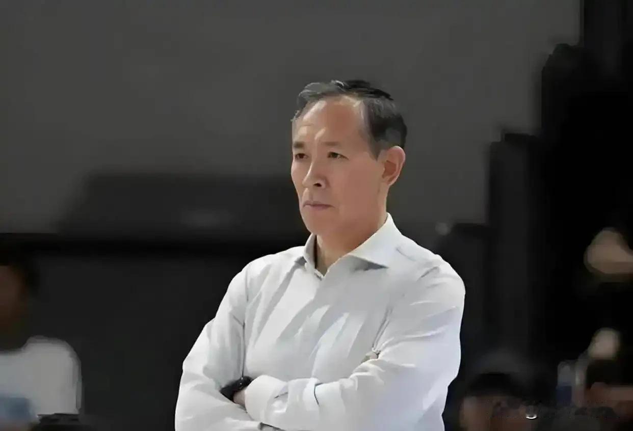 奇耻大冤！如果没了洛夫顿和大白边，北京打不打得过上海？

一号位:上海略胜，古德
