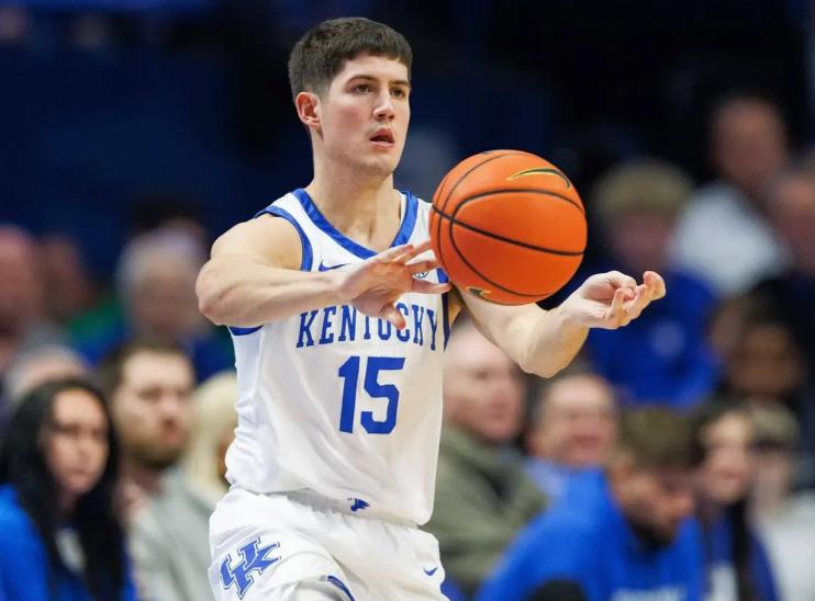 火箭输的这几场球，到底是谁的锅？
这赛季一碰强队就拉胯，输的那几场球，场场故事会