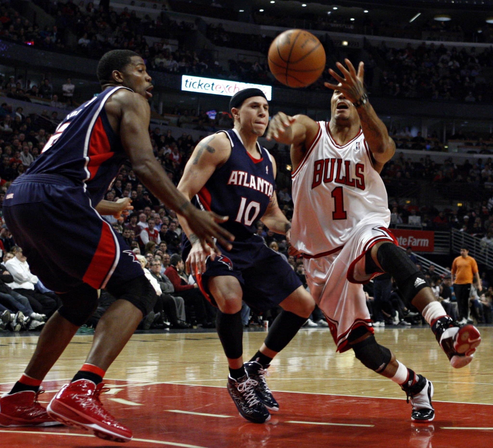 Joe Johnson 和 Mike Bibby 都是Jordan Team 一