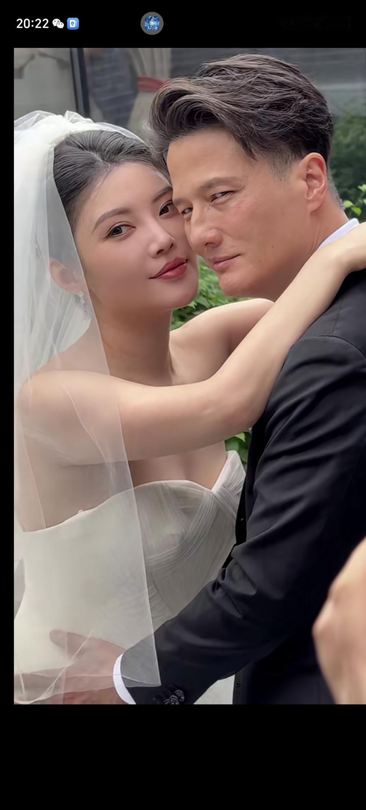 徐冬冬和尹子维终于要结婚了，尹子维这个眼神杀气满满啊，让他演反派真的挺合适的，隔