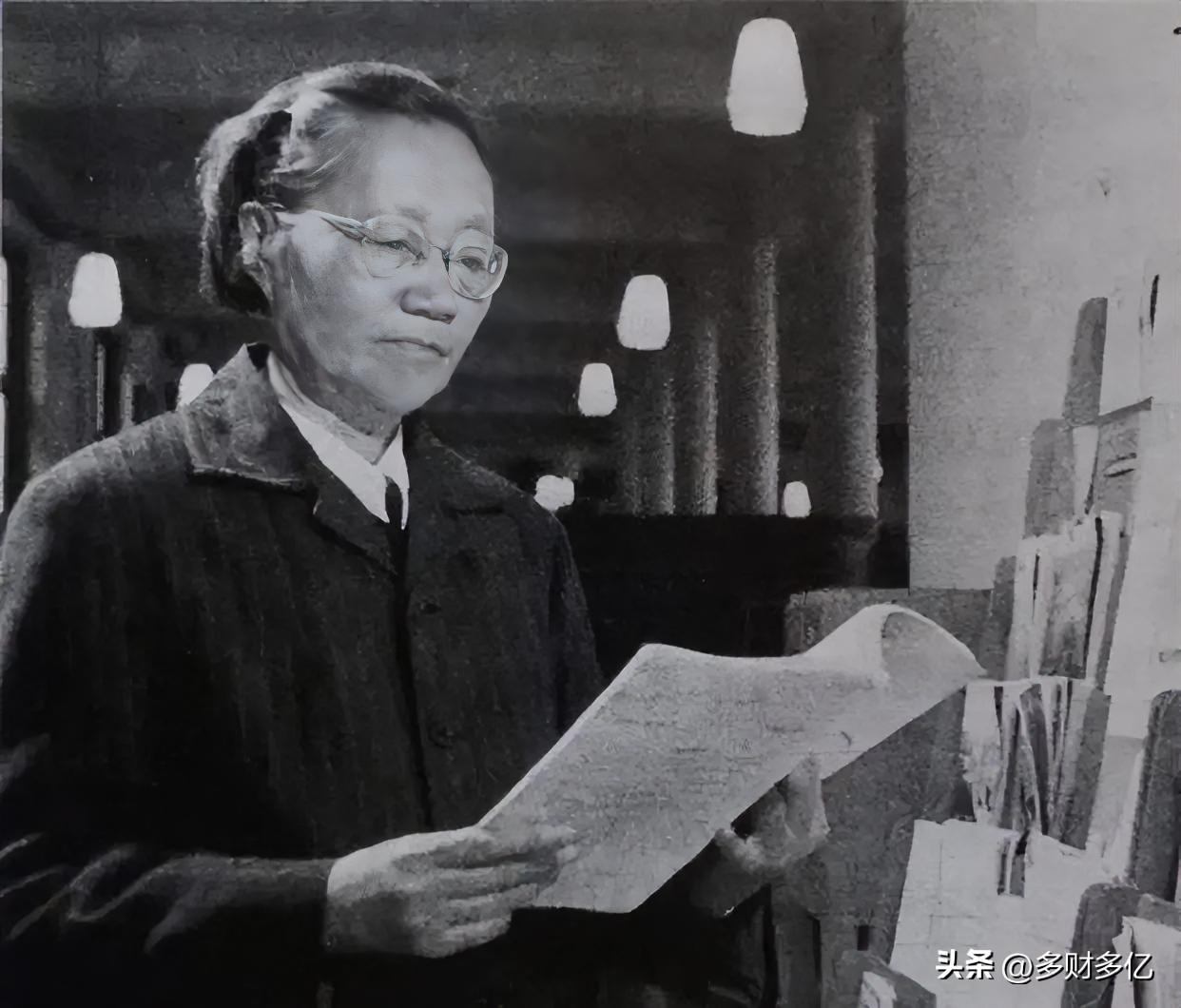 北大才女凭空消失17年！丈夫苦寻无果，儿子开门不识满头白发亲娘
 
1961 年