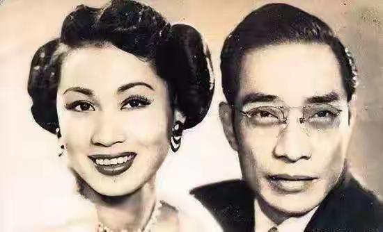 马鼎盛：母亲红线女，天要下雨娘要嫁人，我很愤怒也无奈

读到马先生这句话，心里像