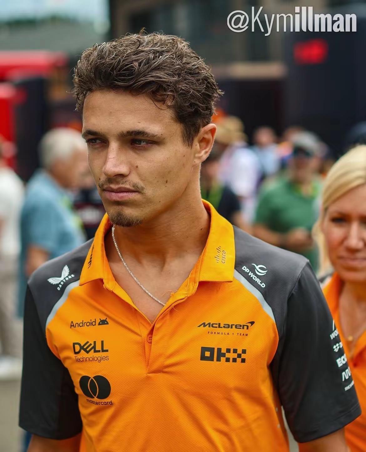 让我们把额头漏出来lando landonorris