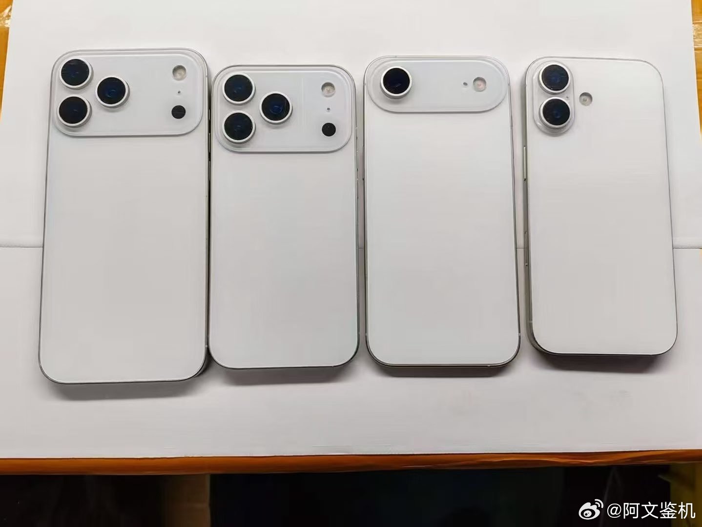 iPhone17系列新爆料苹果被吐槽多年的60Hz终于把这点牙膏给挤完了！iPh