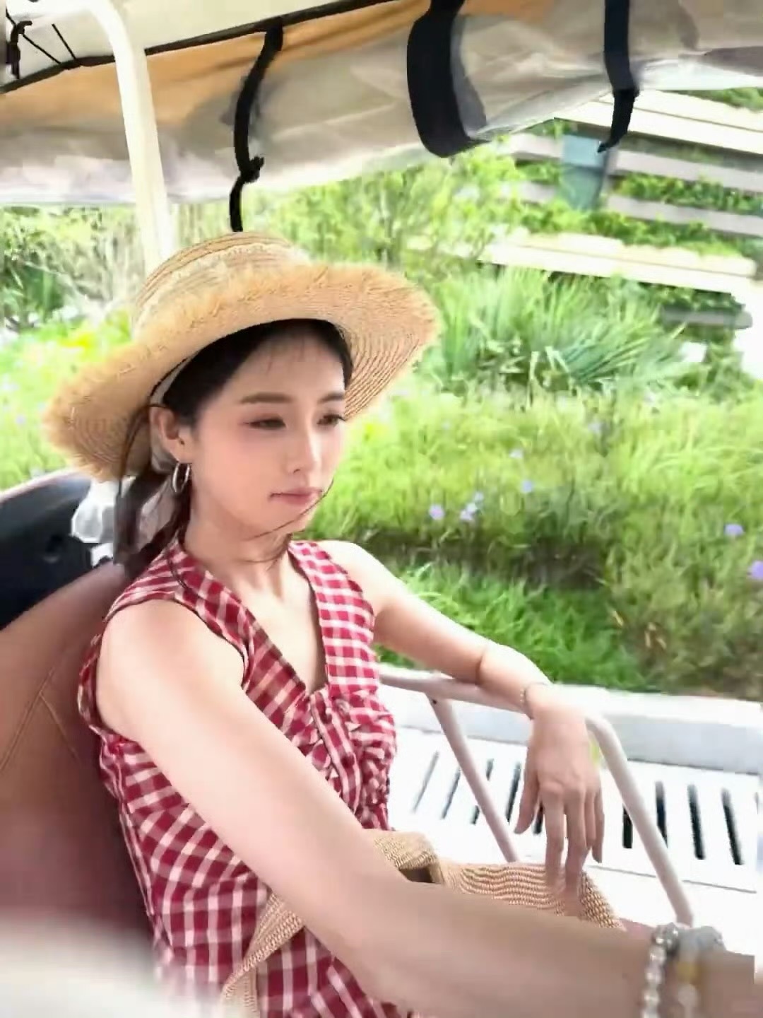 电视剧宁安如梦[超话]  温柔藏于岁月🍥满心赤诚只为你守候白鹿 🥀白鹿王韵娜
