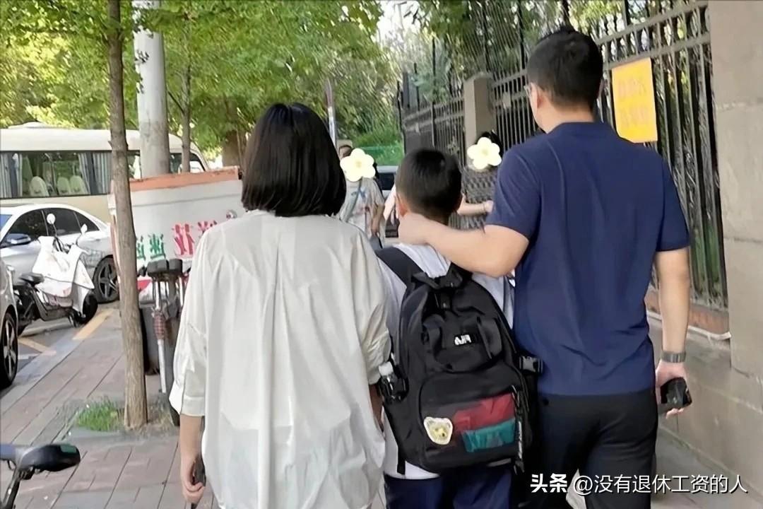 孩子上初中了，家长还有必要每天接送吗？

以前孩子上小学，家长都要接送。主要是担
