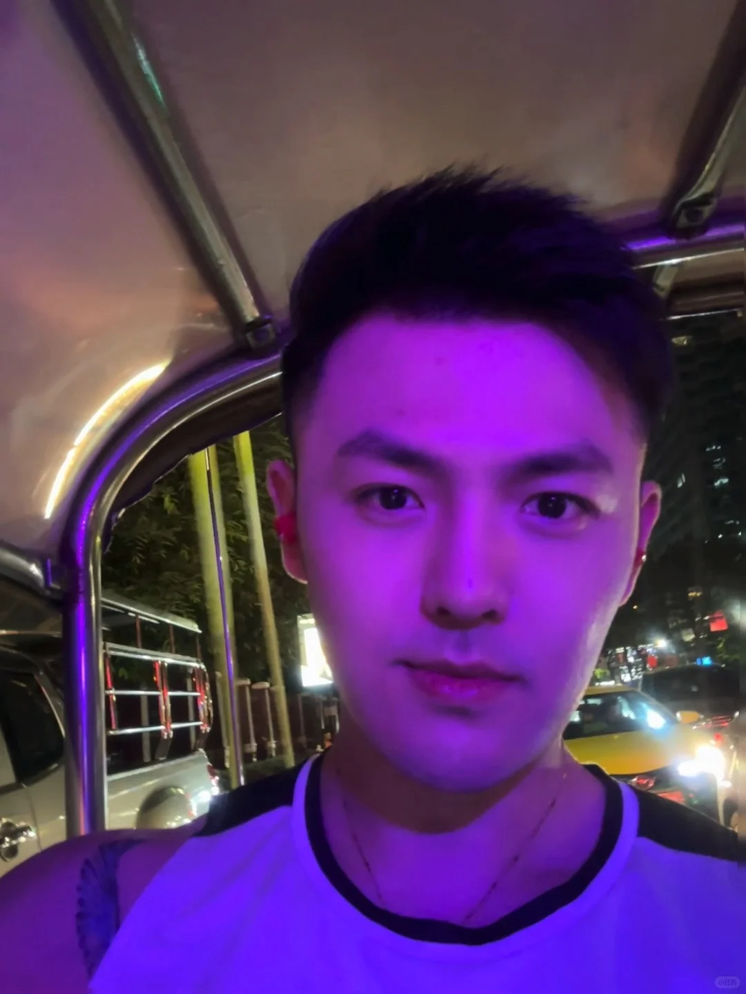 又是撑满胃的一天.