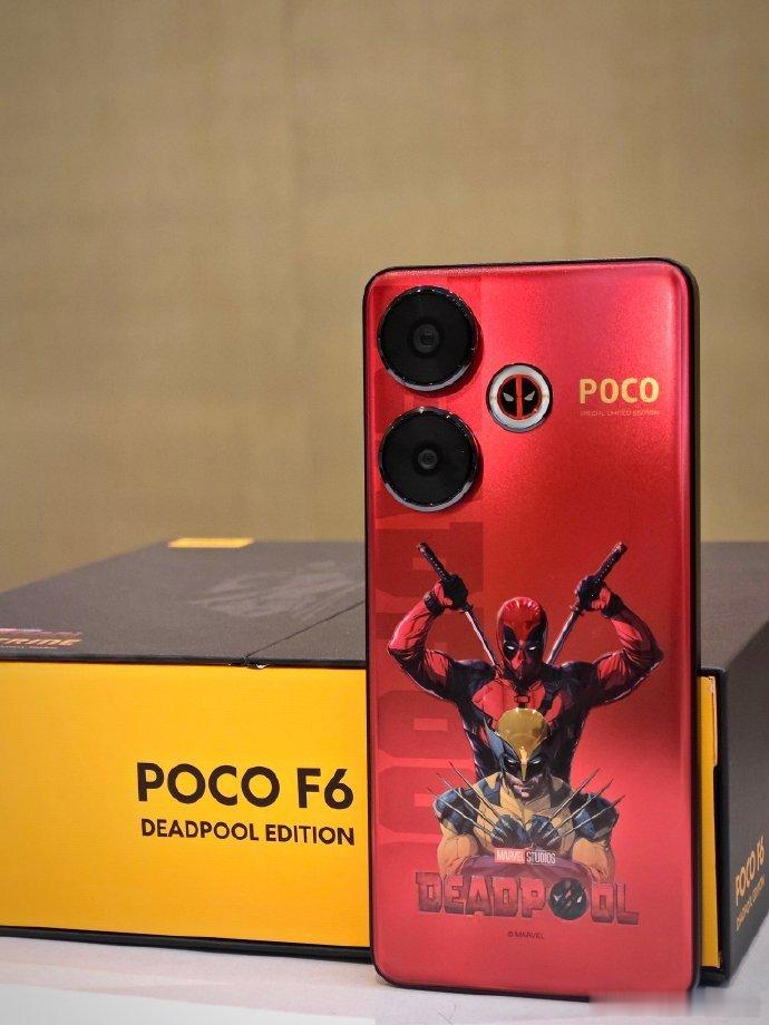 小米POCO F6 死侍联名版外观曝光，感觉不如红米哈利波特联名的精致，但这个闪