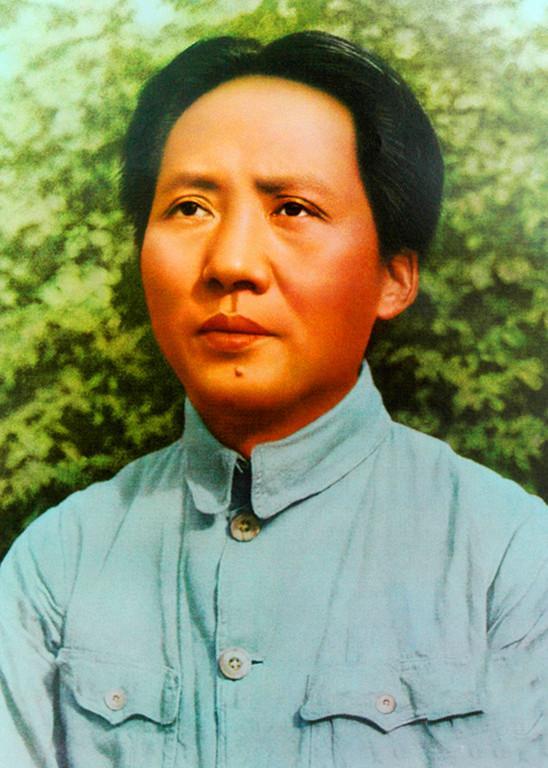 1916年毛主席写文痛斥教育制度：我国学校课程太多，就算是成年人都吃不消，学生的