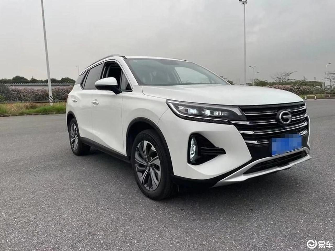 #车主点评#【车主：外观时尚,侧面线条流畅,前LED大灯,高端时尚安全,车尾很有