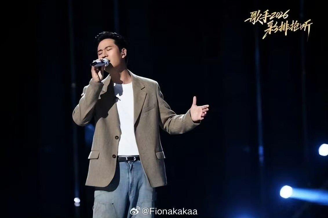 周兴哲歌手连麦郎朗歌手直播歌手2026连麦互动看点十足，郎朗鼎力支持周兴哲，太期