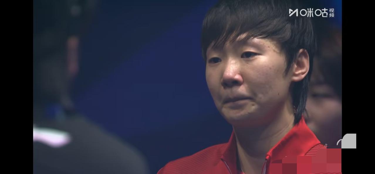 中国女团夺冠🏆——王曼昱力挽狂澜赛后哭了！
伦敦世乒赛中国女团3:2日本，
夺