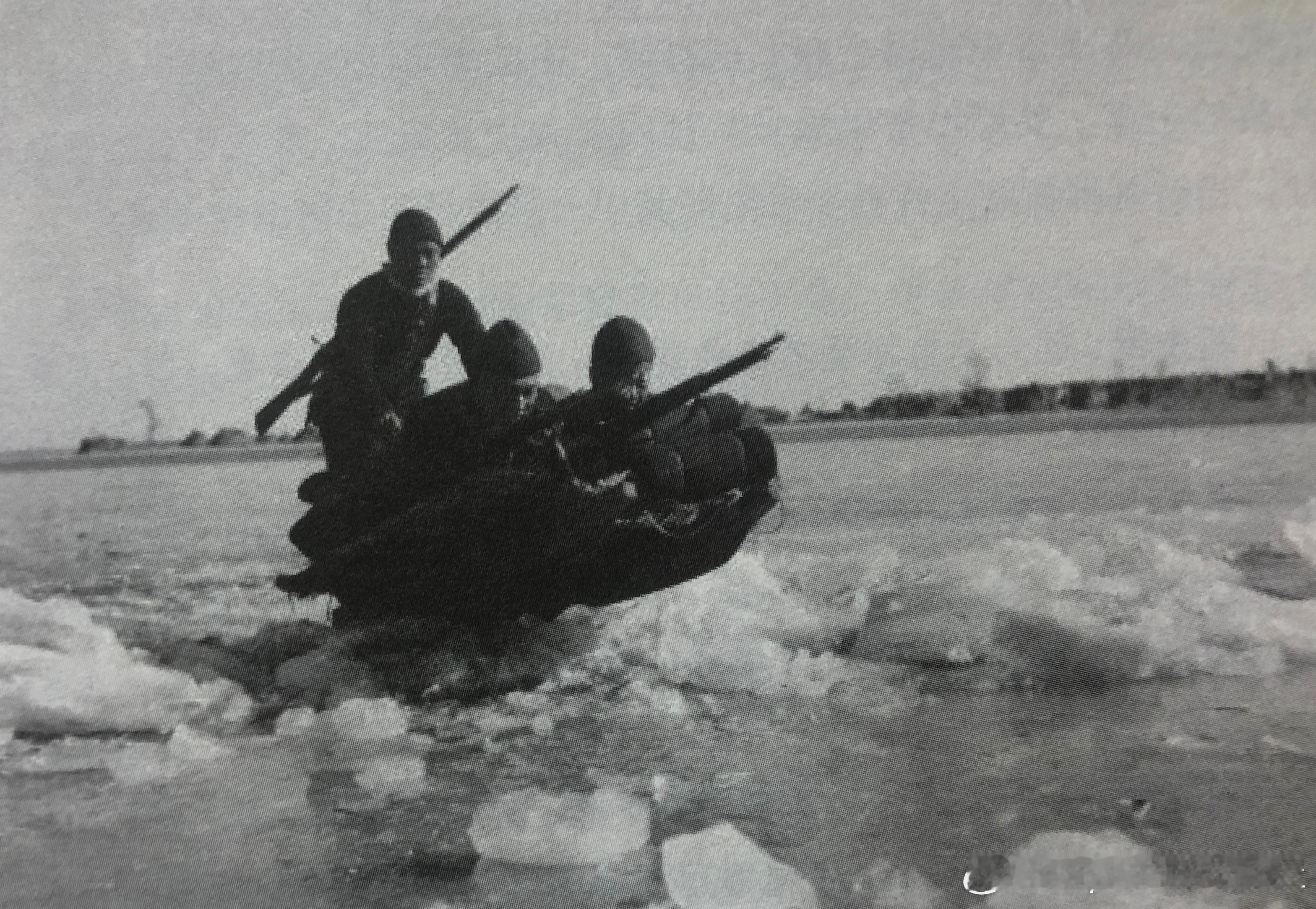 1944年雁翎队的冰上土坦克军事历史全触达 ​​​