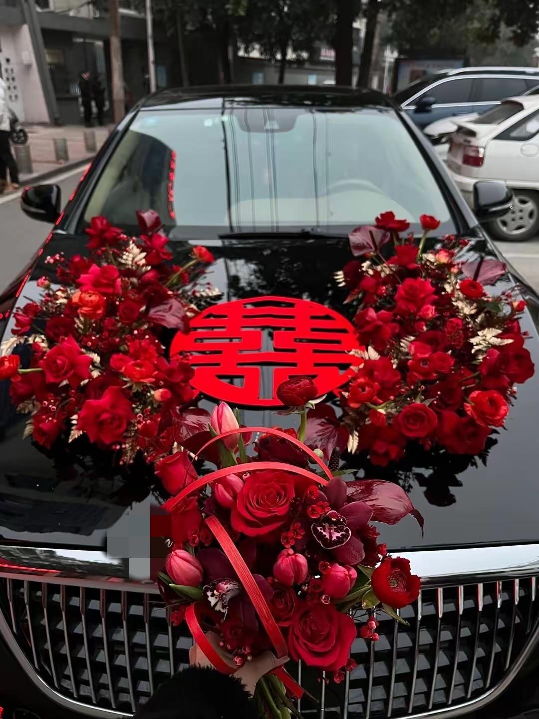 18800的婚车队，这仪式感有点贵啊！新娘是外地的，提前跟娘家人住酒店，第二天直