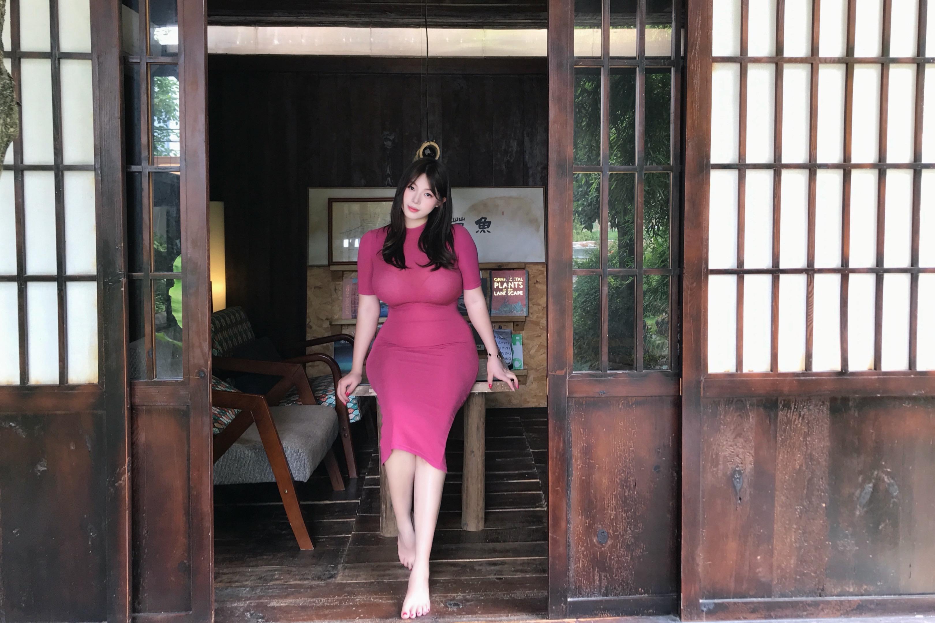 生命久如暗室 不妨我明写春诗