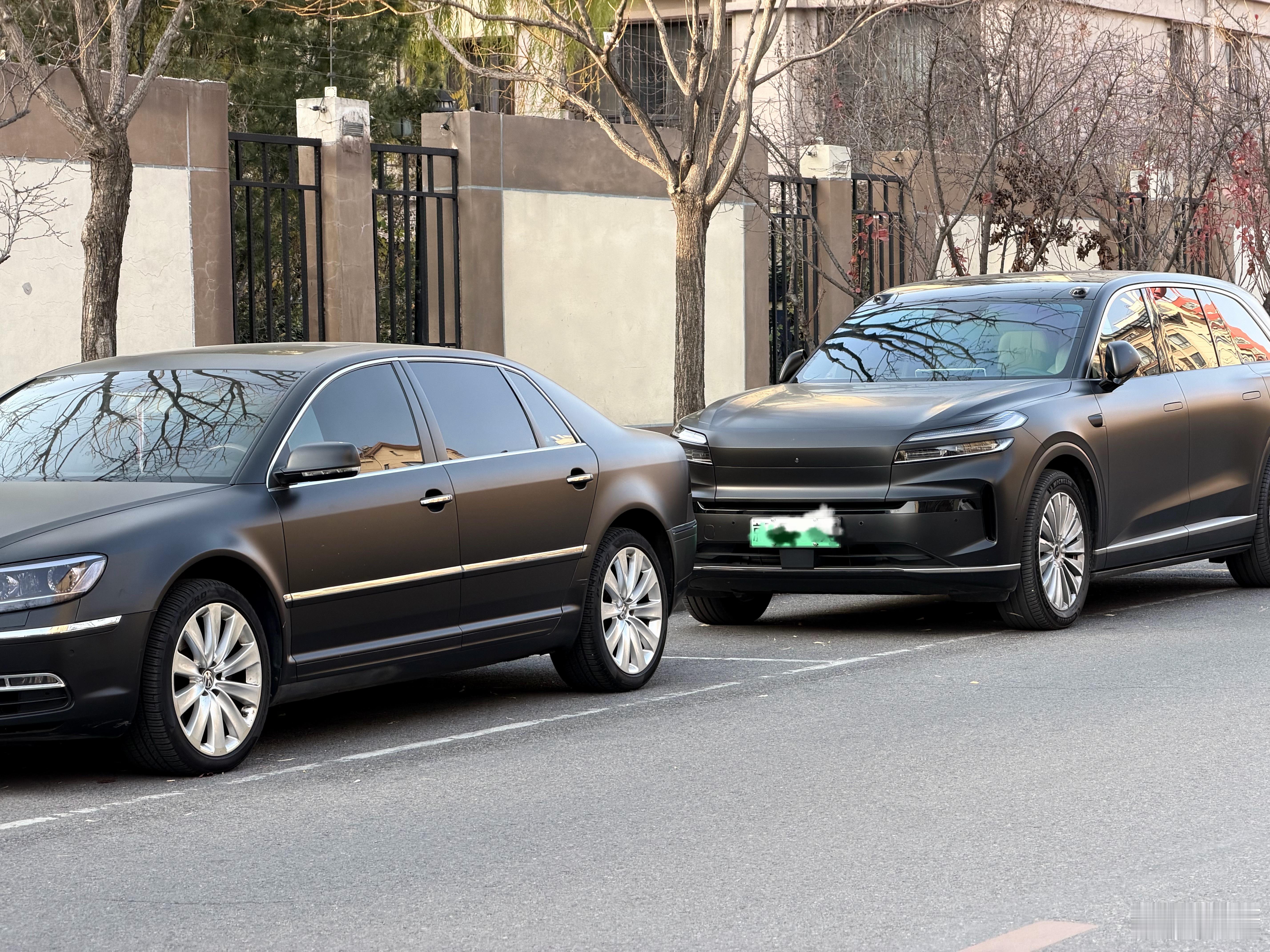 感受一下我家邻居的车型搭配 