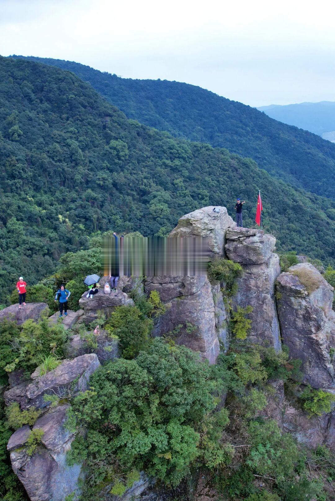 趁还没火之前 抓紧冲
