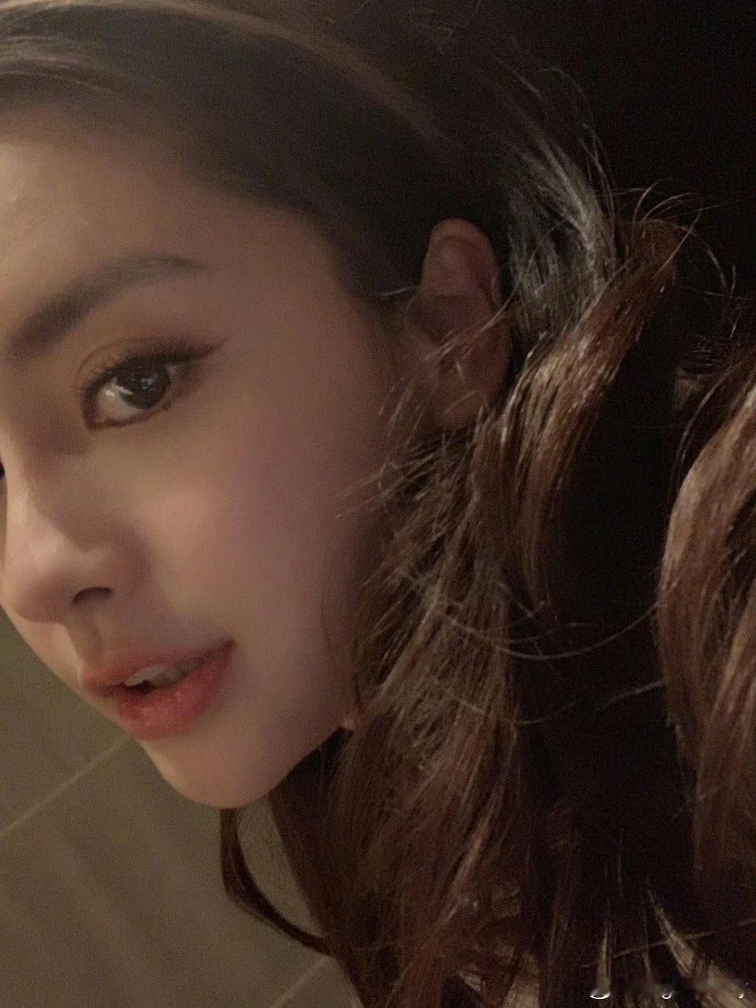 【Angelababy】2020.1.3 答应你们很久的承诺，还是要兑现的[心]