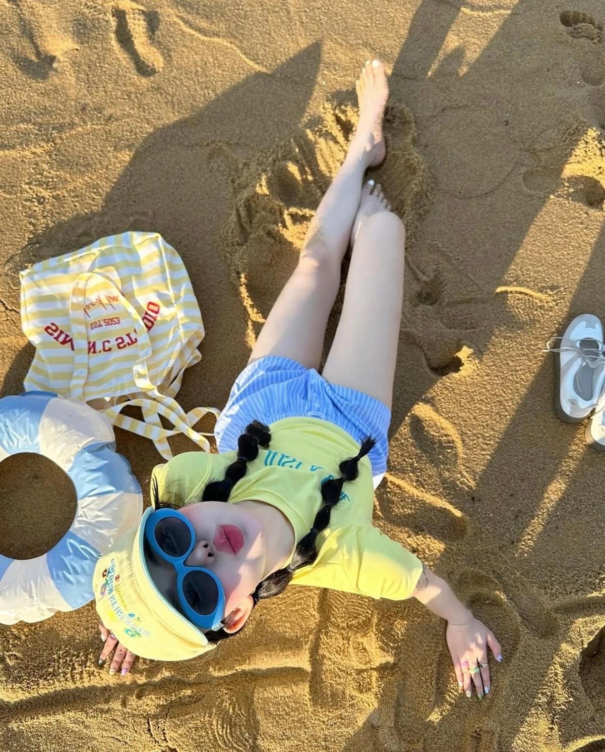 少女摄影|NO.0129期
夏日海滩OOTD｜甜妹统治世界！
 
阳光沙滩报告！