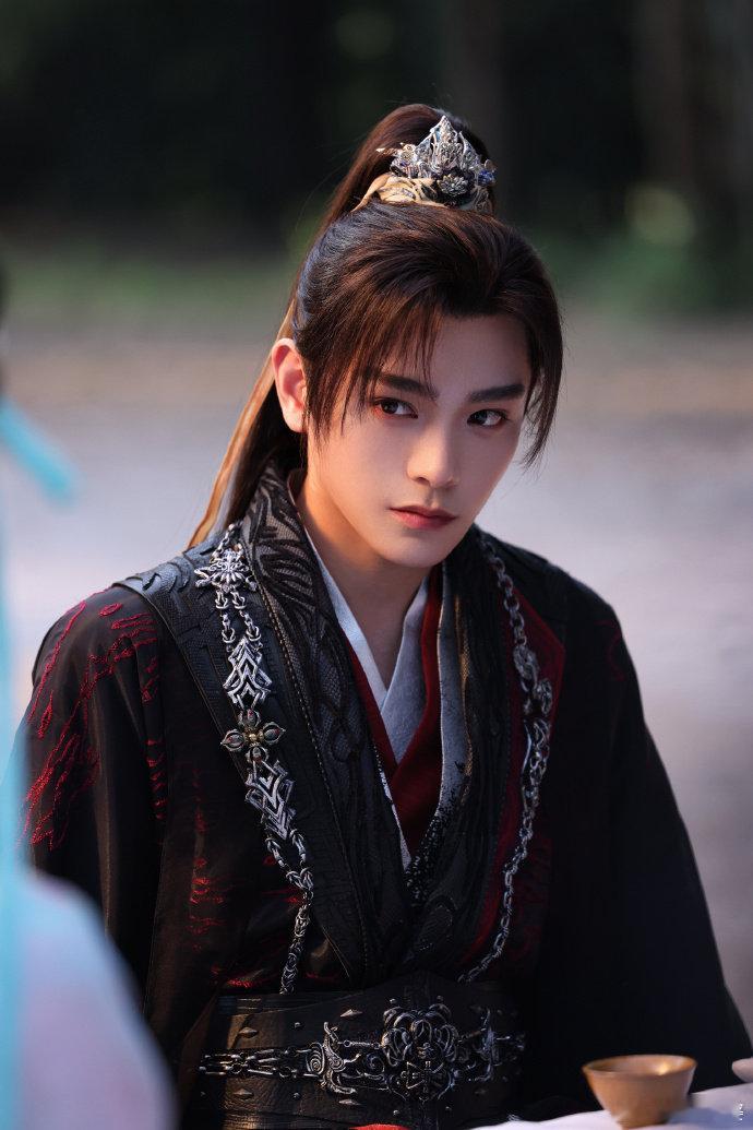 #丁禹兮的眼神不会说谎#丁禹兮的眼神似透明之窗，清澈真实如藏不住秘密，其中有星辰