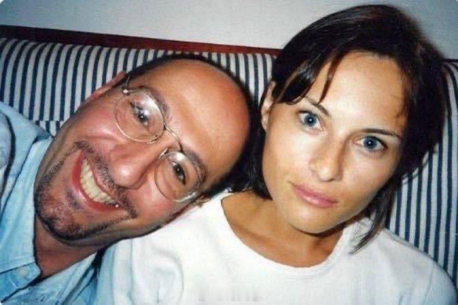 实锤了：小梅拉尼娅·克纳乌斯（后来改名为梅拉尼娅·特朗普）——唐纳德·特朗普的第