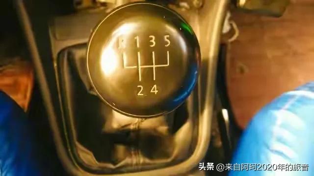 相信各位都注意到了，现在走进任何一家4S店，展台上清一色自动挡，想找一台带离合踏