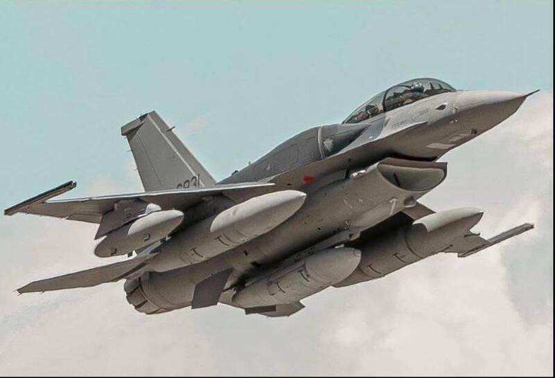 F-16V的悲剧：一架按北约打手设计的飞机，被推去守孤岛。

台军首批全新F-1