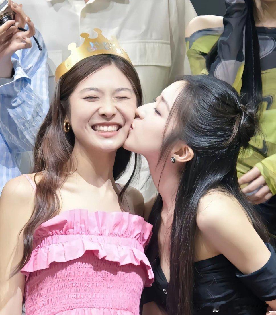 #心动的信号[超话]# 看恋综不只有爱情！！女孩子之间的友谊真的超级美好啊，每一