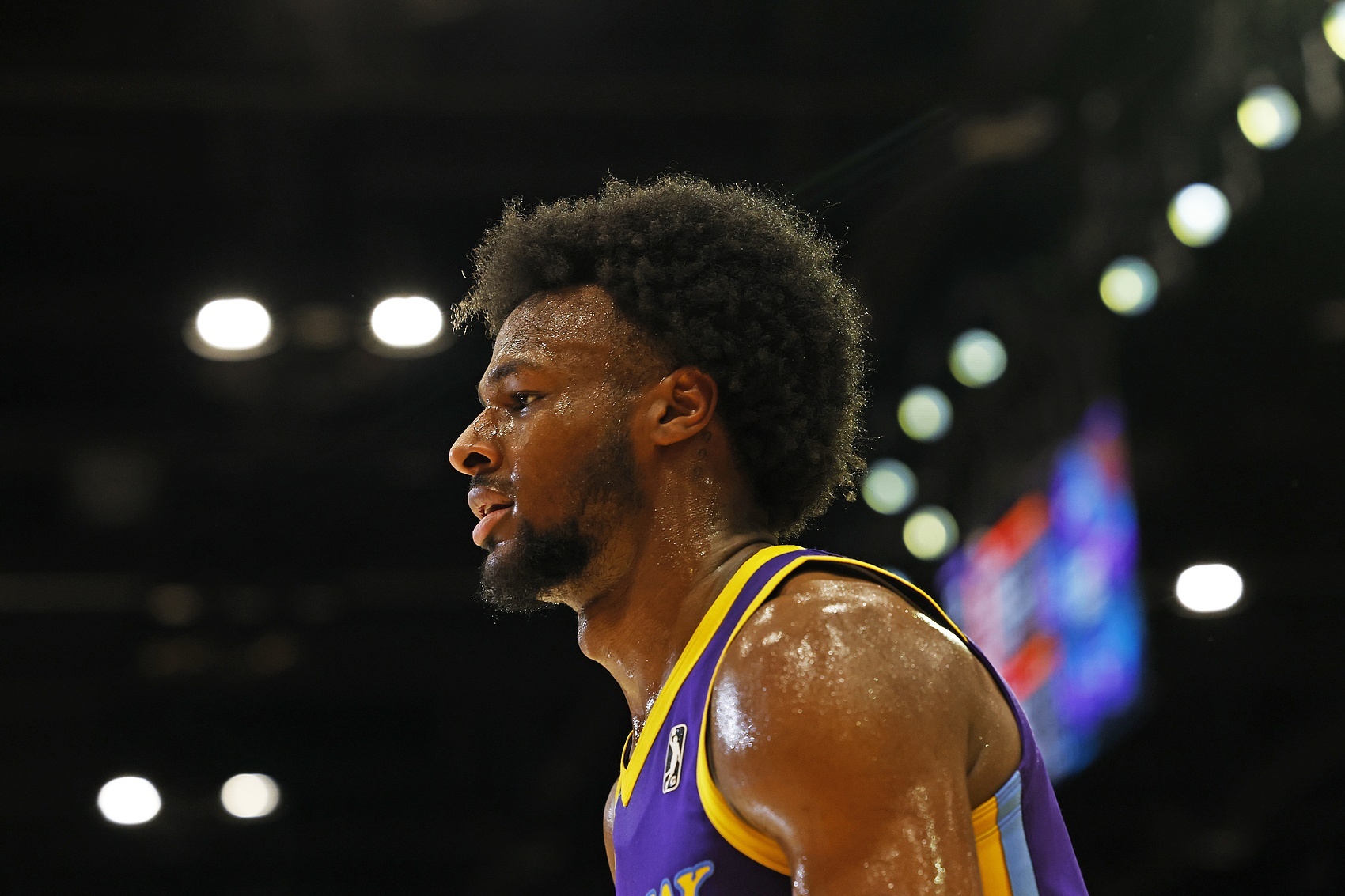 #布朗尼G联赛14胜0负# 在今日的G联盟比赛中，南湾湖人队140-132主场击