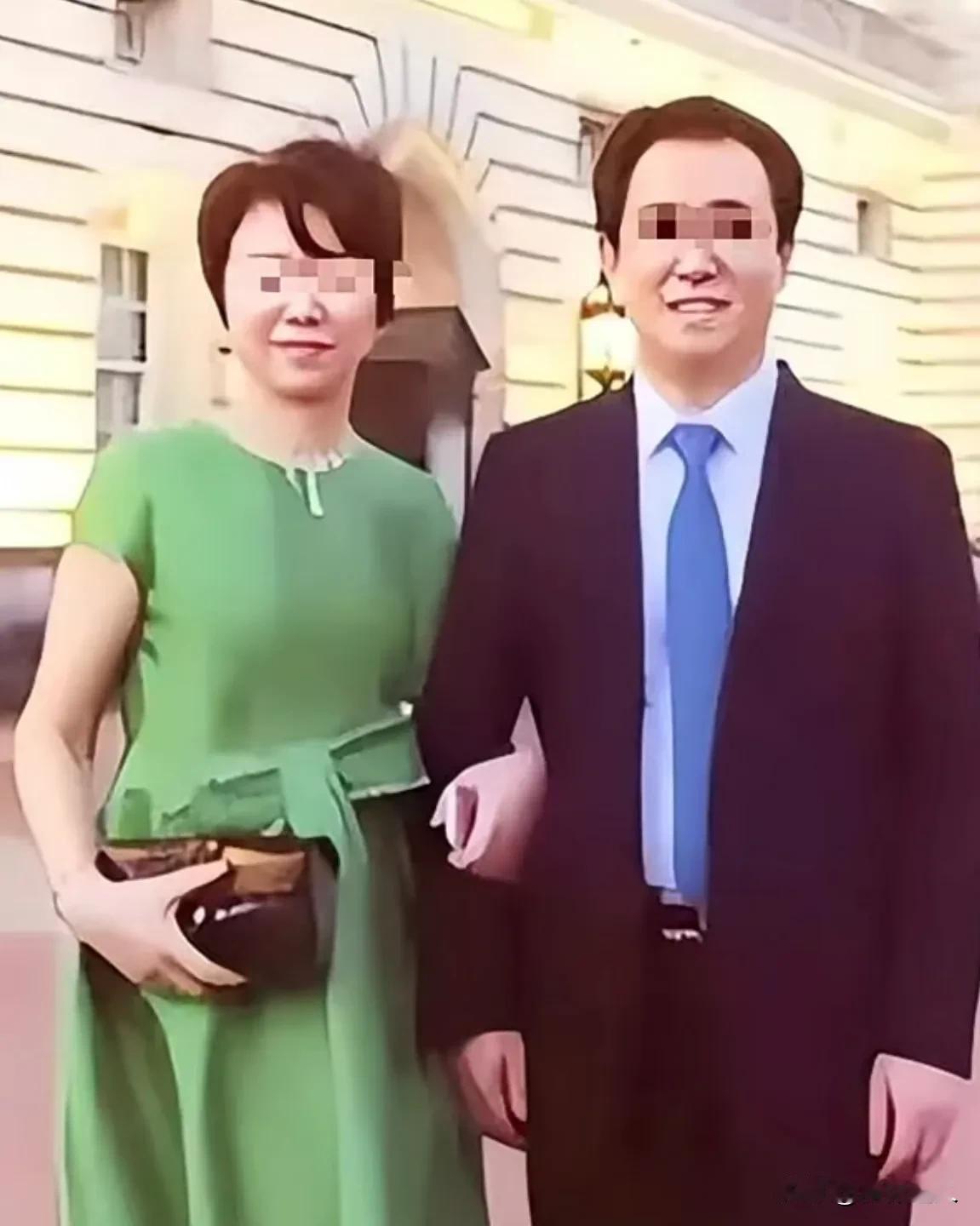 许家印的老婆丁玉梅，她的全球资产被冻结，现在她在伦敦，每个月只有2万英镑的生活费