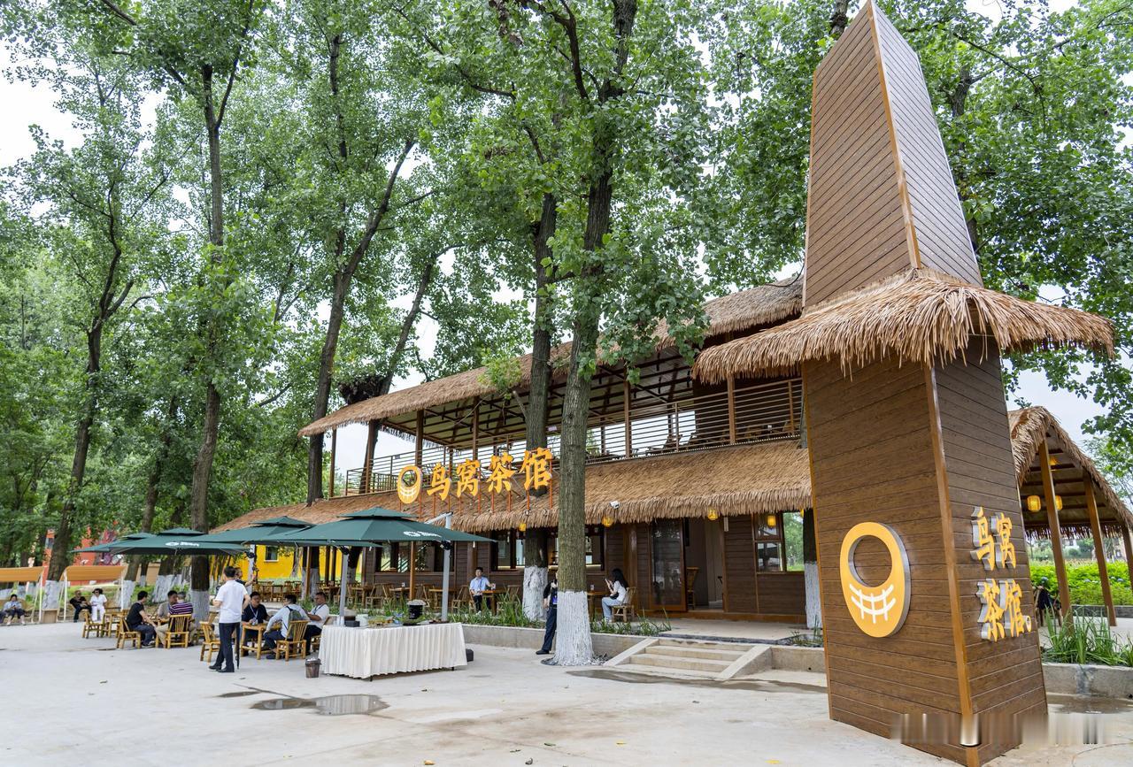 很多人觉得湘潭只有“红色文化”，实际上这座城市可玩的地方非常多，接下来就让我们走