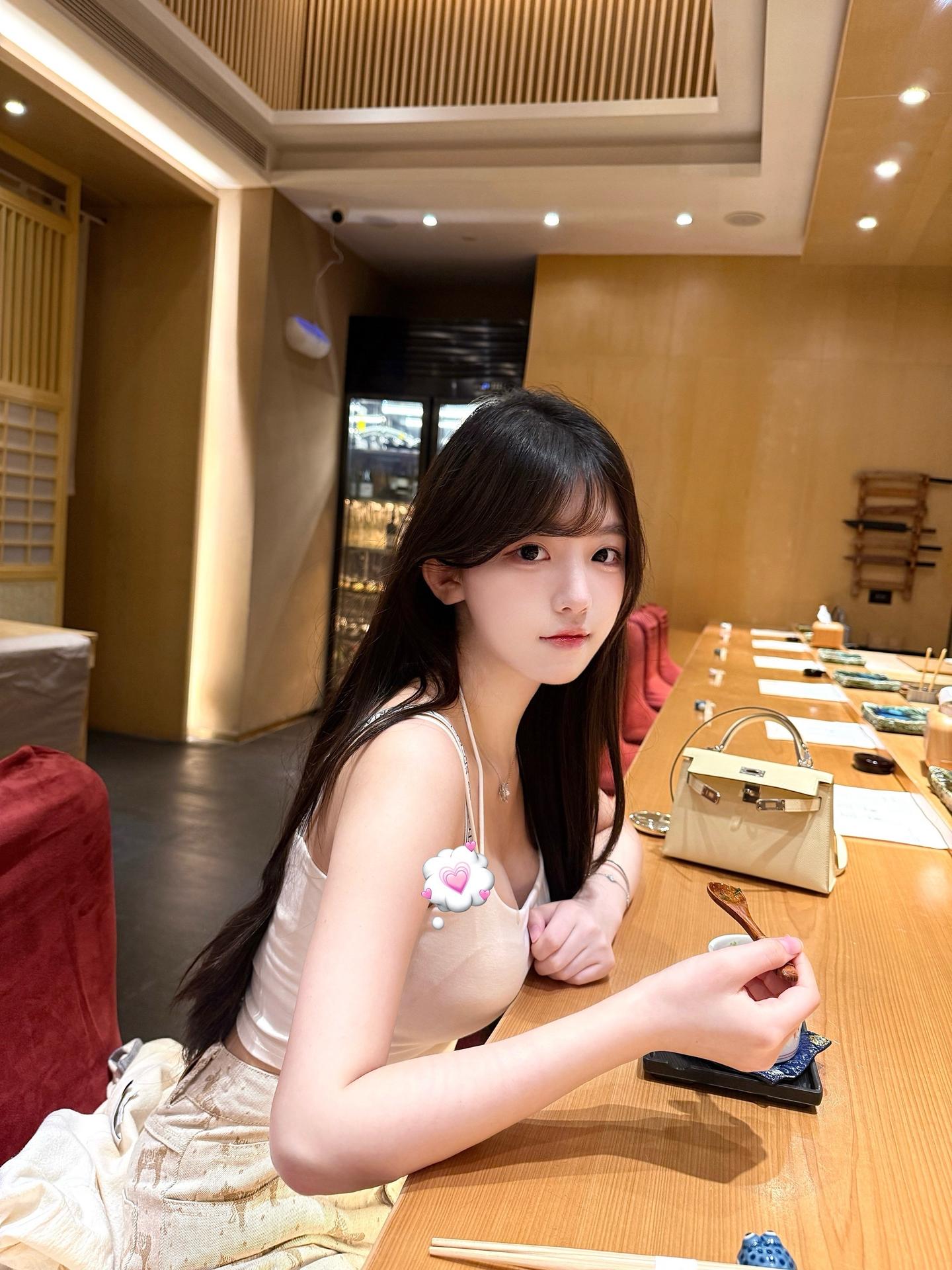 五颜六色本该用来形容生活