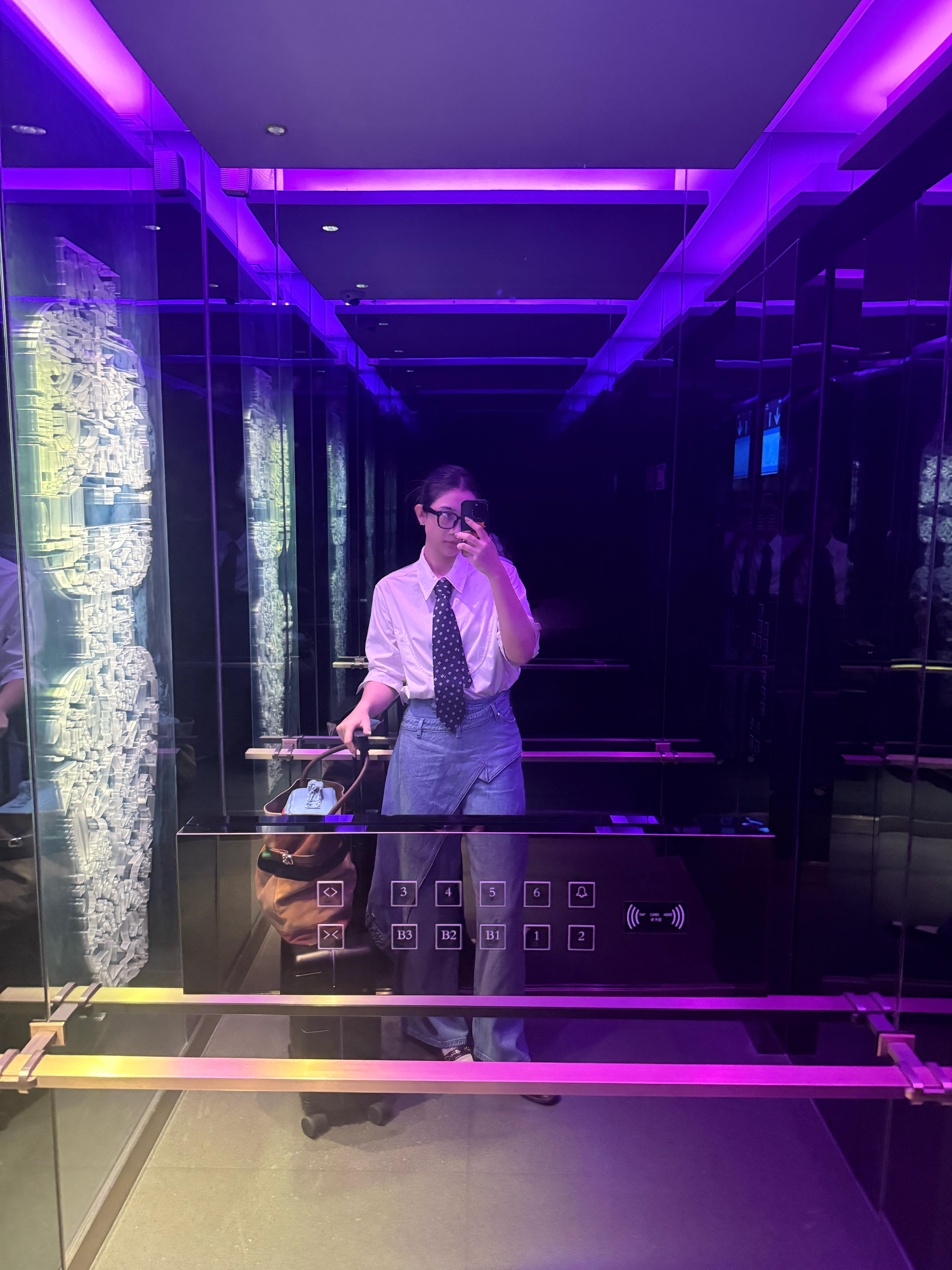 早安！起床搬砖🧱早安卷妹的唠嗑