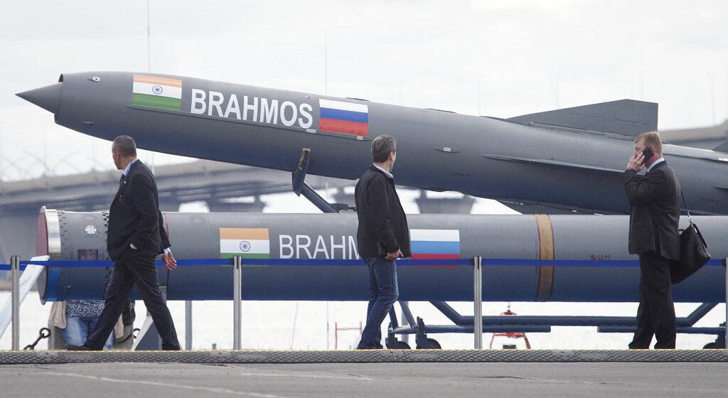 辽宁舰将前出印度洋？首次进入苏拉威西海，已绕菲律宾半圈
日本海上自卫队近日持续对