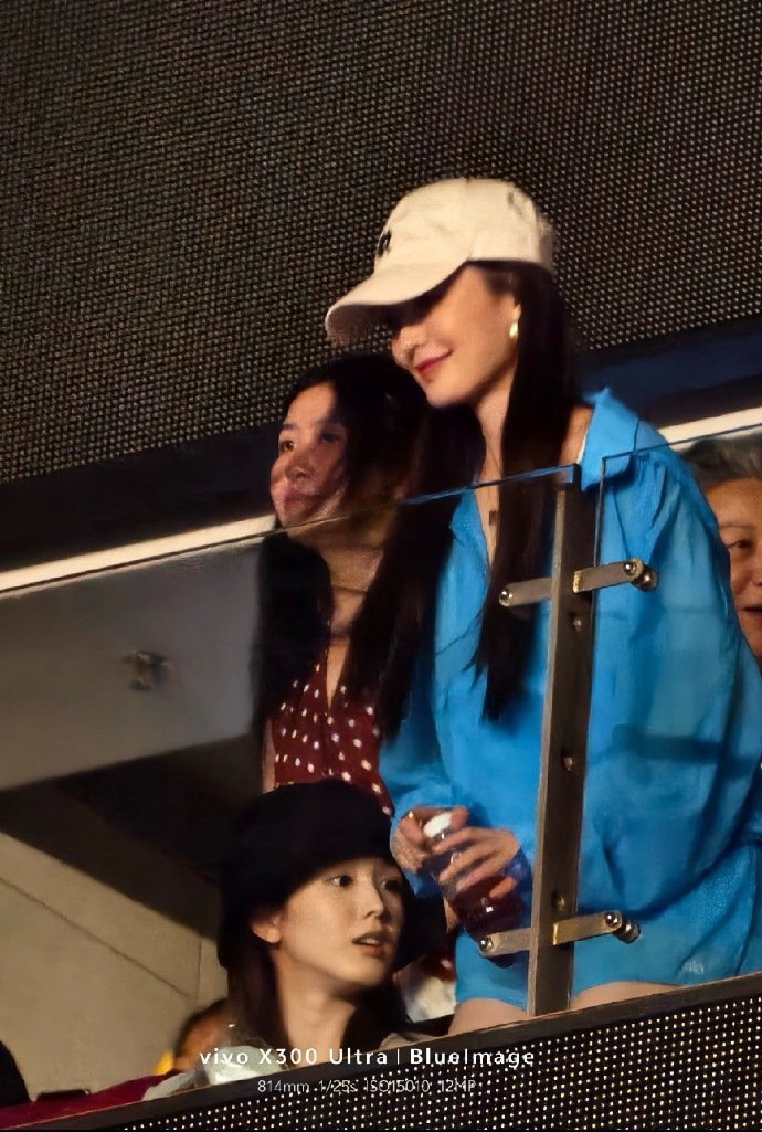 总算看见一张超级清晰的了好美啊沁子李沁
