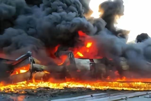 4月26日，一觉醒来，中东火药桶的引信又被拉长了。美国、伊朗、以色列三方非但没退