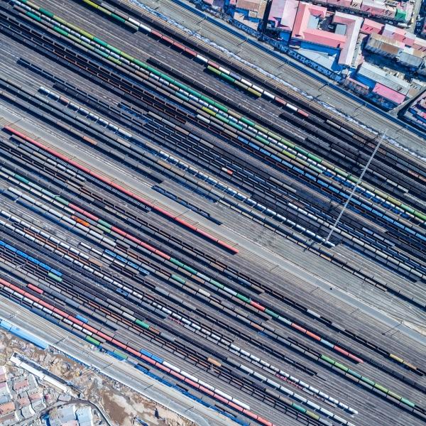 巨头为何齐聚郑州发展人形机器人郑州的区位优势，谁也无可取代。