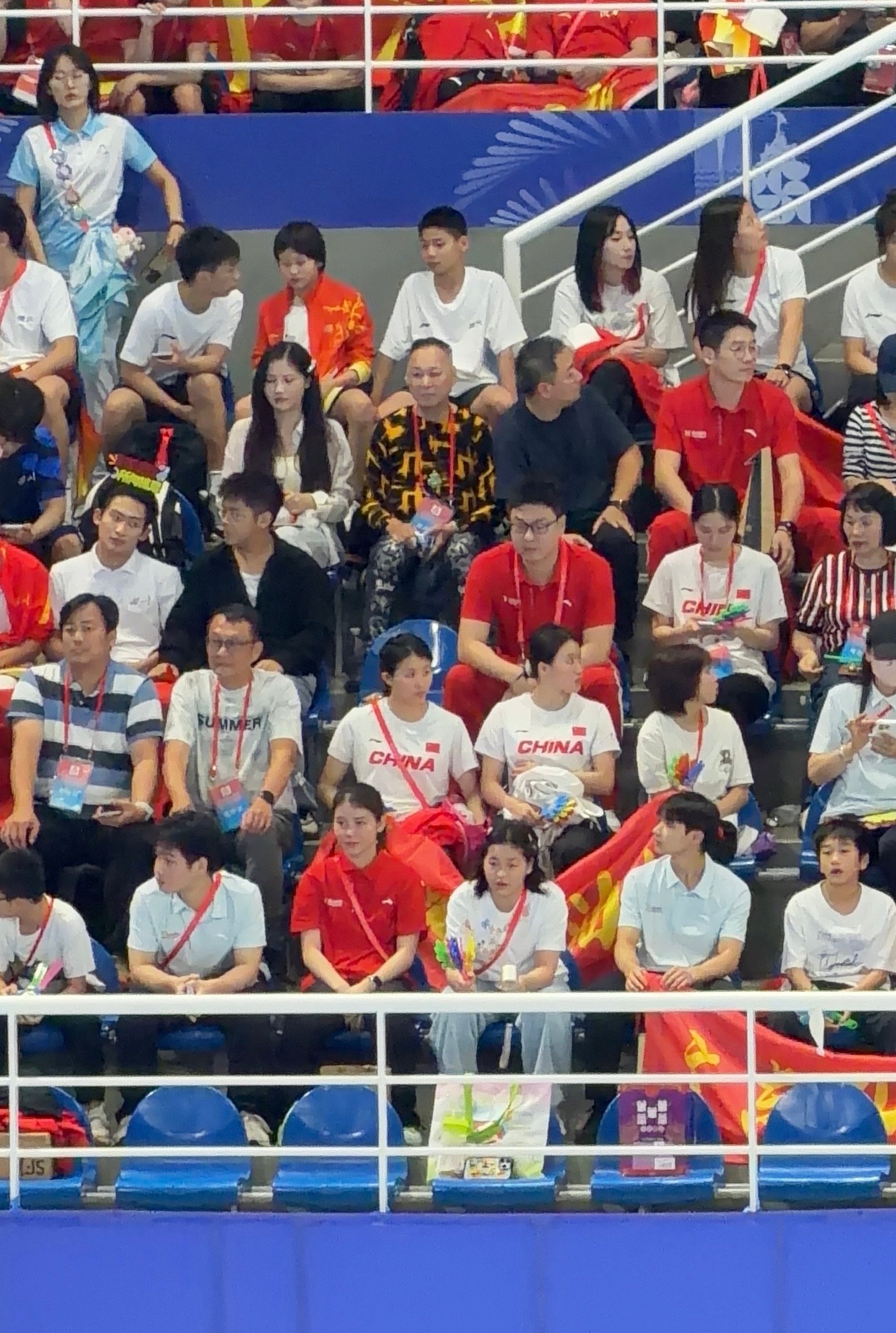 因为太想念那就再见一面远远的看你观赛，一起做啦啦队的感觉真好😘 