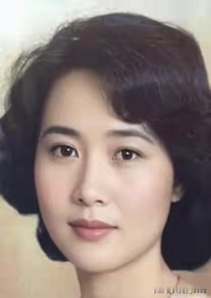 仅一眼就过目不忘的面容，征服了大家吧？
当时的演员是“纯天然的美态深受大家的喜爱