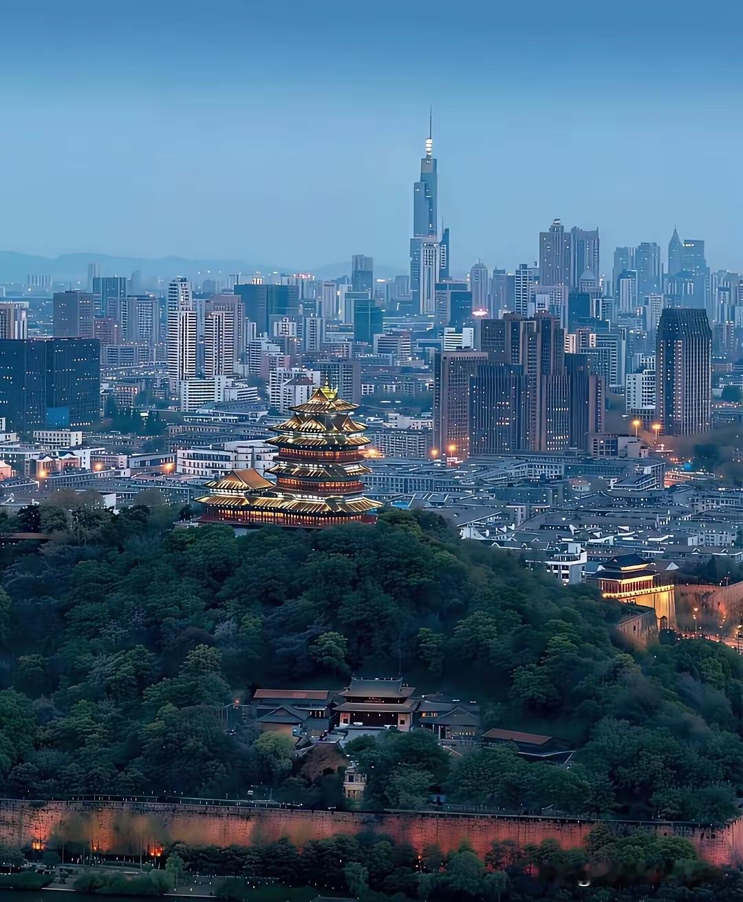 中国民用住宅的设计使用年限是50年，未来老危房产的维护修缮加固费用相当高，尤其是