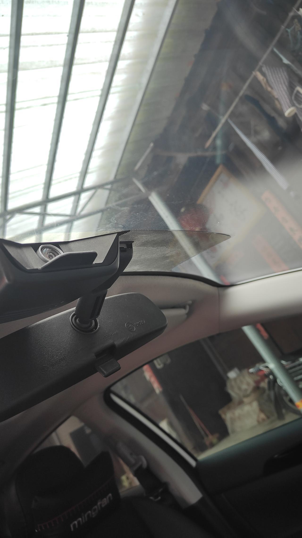 轩逸经典高配原车行车记录仪
摄像头拍的视频真的太模糊了
连车牌都拍不清楚该怎么办