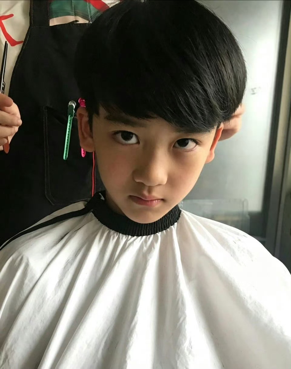 看到小时候的你会流眼泪😢 