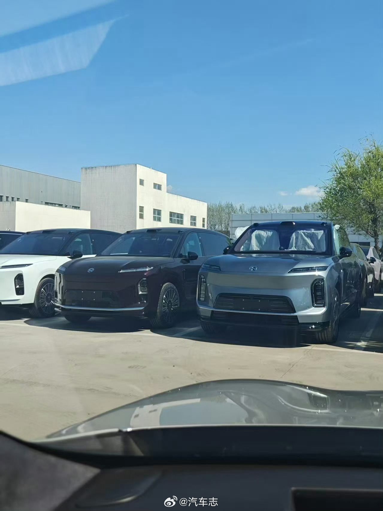 左边ES8卖40万，右边更大更尊的ES9得卖多少？蔚来es9