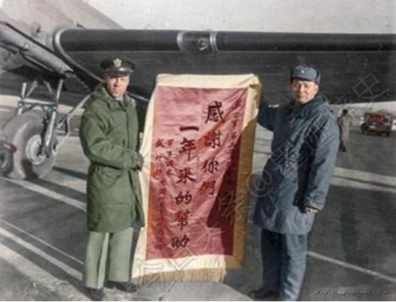 你敢信吗？一个在美国安插在中国潜伏了多年的间谍头子，居然是个天天笑眯眯、热心肠到