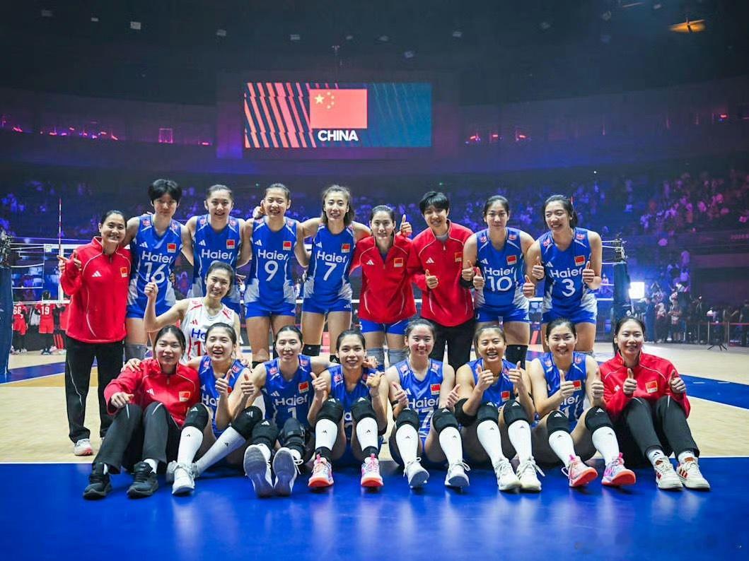 中国女排vs泰国女排中国女排晋级亚锦赛决赛 今晚18:45女排亚锦赛迎来冠军争夺